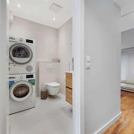 Entire Luxury Flat With Sea View Pool Sauna Apartment *