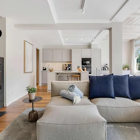 Apartment Entire Luxury Flat With Sea View Pool Sauna